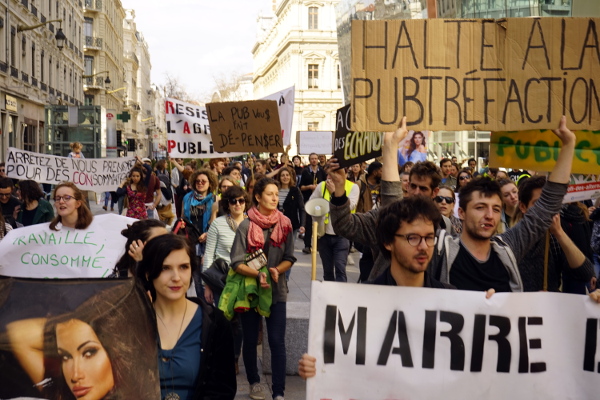 Bilan Journée contre la pub #SubvertTheCity  dans 21 villes Françaises